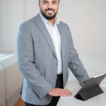 Market Intelligence Expert bei der Arbeit